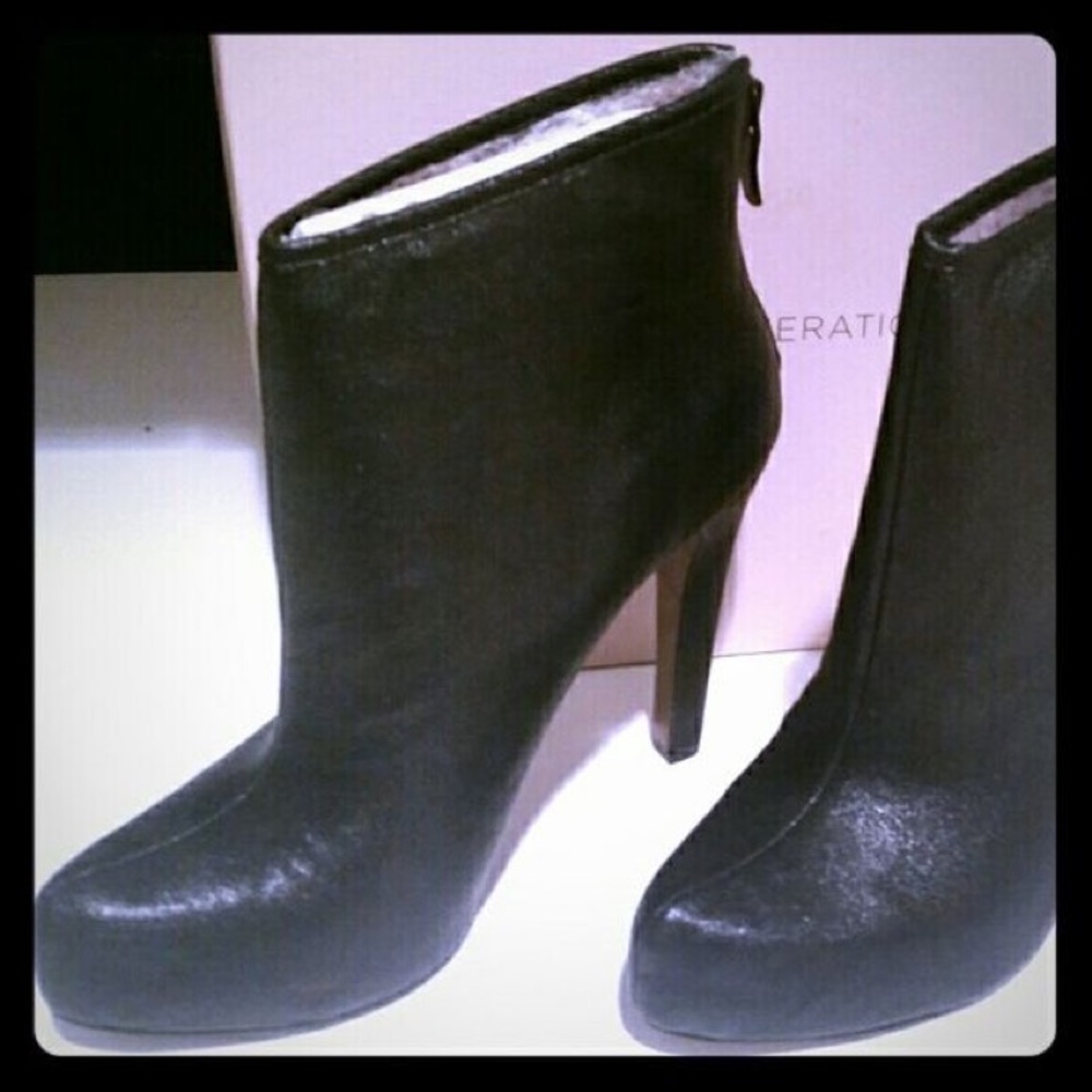 BCBG fur lined ankle boot..